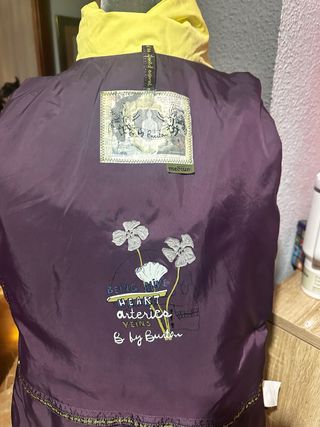 Chaqueta Amarilla Estampada by Burton: