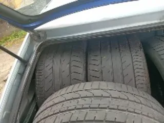 Neumáticos de coche