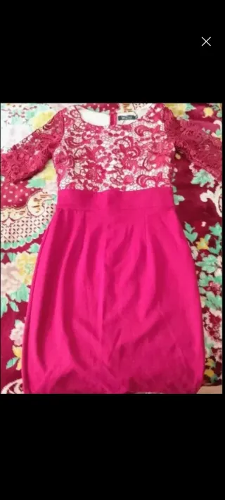 Vestido fiesta encaje manga larga