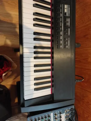 Piano Roland RD-700 SX