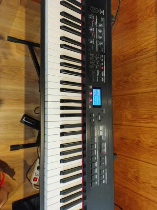 Piano Roland RD-700 SX