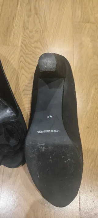 Zapatos de tacón peep toe negros