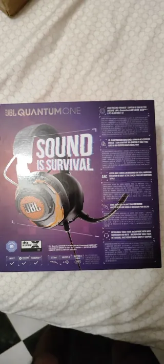 Auriculares JBL Quantum ONE Negros/Naranjas