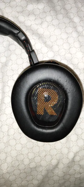 Auriculares JBL Quantum ONE Negros/Naranjas