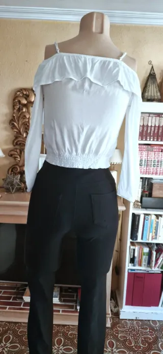 Blusa H&M blanca hombros descubiertos