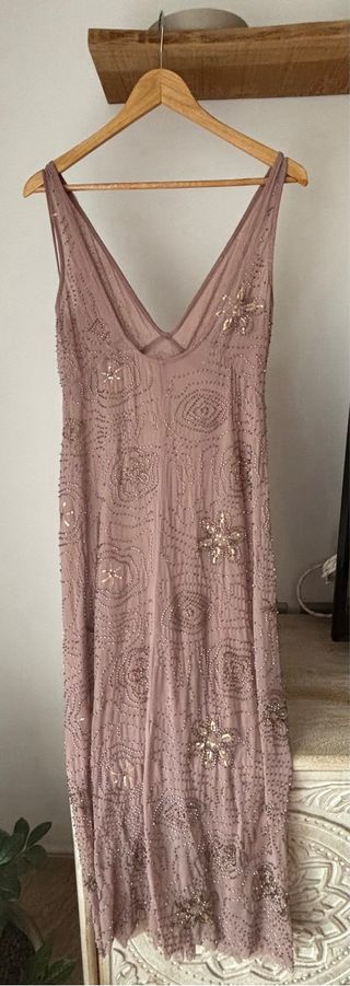 Vestido midi Zara con abalorios