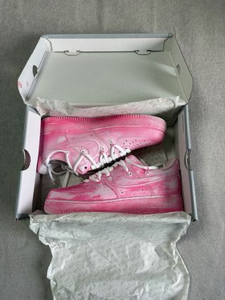 Nike Air Force 1 Rosa talla 42