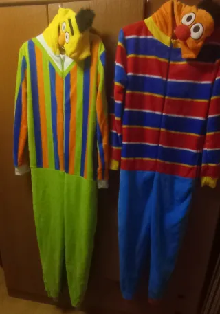 Disfraz Epi y Blas adulto One size. A estrenar