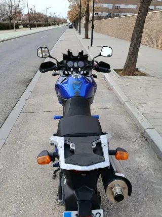 Suzuki V-Strom 650 Azul