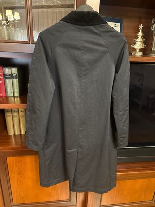 Gabardina Zara Negra Talla S “COMO NUEVA”