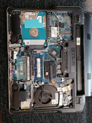 Portátil Dell Latitude E6230 lo