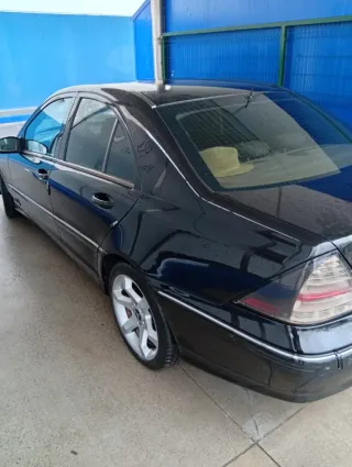 Mercedes-Benz c220 2008