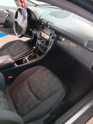 Mercedes-Benz c220 2008