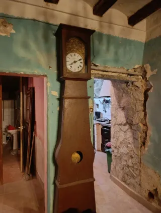 Reloj de pie antiguo madera