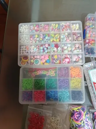 Kits para hacer pulseras y abalorios