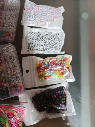 Kits para hacer pulseras y abalorios