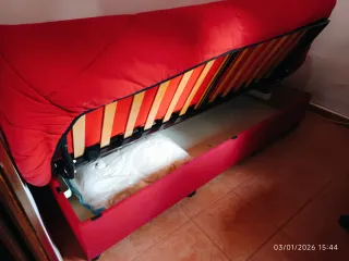 Sofá cama libro con arcón y ruedas