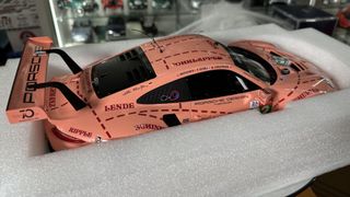 Porsche 911 rsr 991 pig pink escala 1:12
