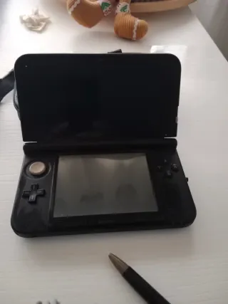 Nintendo 3DS Azul + Accesorios, Funda, cargador y