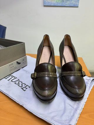 Zapatos de tacón Lottusse Marrones Nuevos