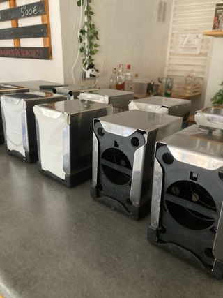 10 servilleteros bar