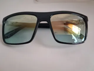 Gafas de sol Quay negras. Nuevas.