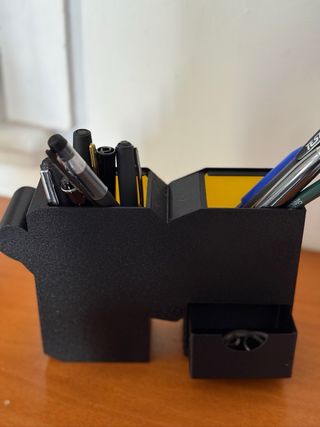 Portapenne MTV con cassetto