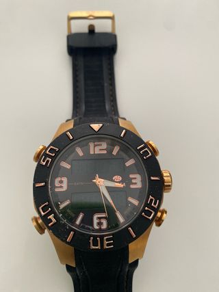 Reloj Marea Caballero Negro y Dorado