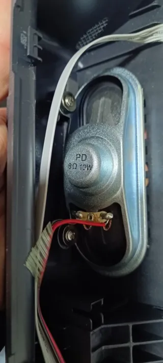 Altavoces Schneider TV LED 32