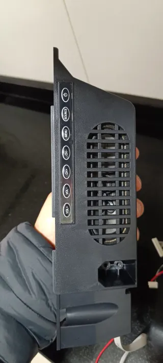 Altavoces Schneider TV LED 32