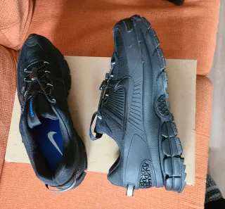 Nike Zoom Vomero Roam Negro/Azul