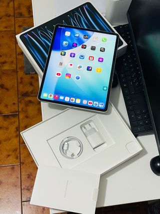 iPad Pro 12.9” M2 6th Gen