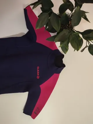 Neopreno niña corto azul y fucsia