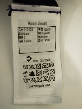 Neopreno niña corto azul y fucsia