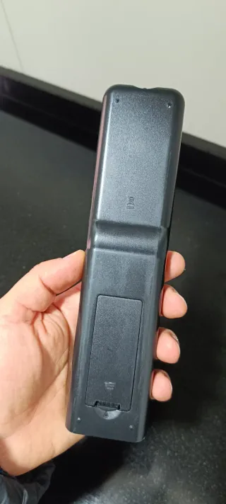 Mando a distancia Original Schneider LED TV 32