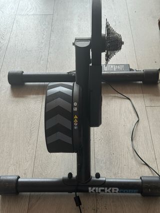 Rodillo Wahoo KICKR CORE nuevo