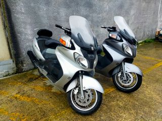 2 Suzuki AN650 Burgman Executive