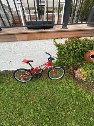 Bici infantil Conor WRC roja