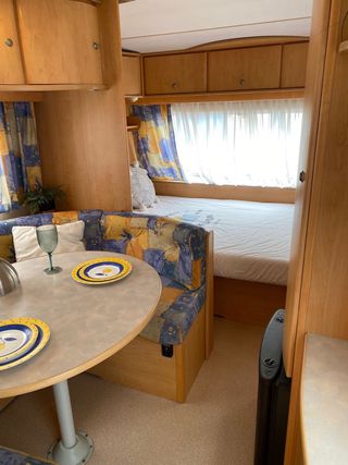 Caravana Caravelair Odyssea de menos de 750kg .