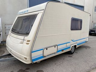Caravana Caravelair Odyssea de menos de 750kg .