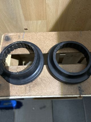 Copelas delanteras Seat 124