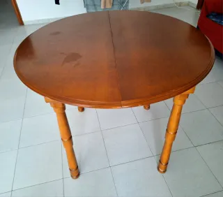 Tavolo consolle rotondo in legno