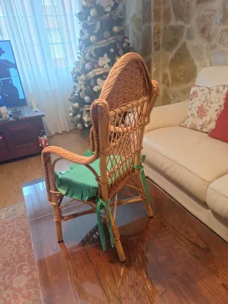Silla mimbre infantil con cojín