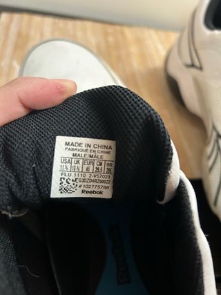 Zapatillas Reebok Easy Tone Blancas y Negras