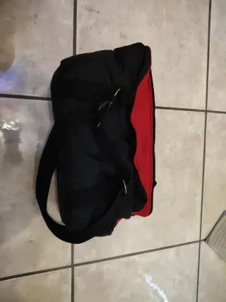 Trasportino per cani piccola taglia nero/rosso