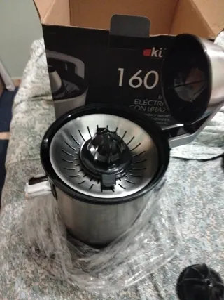 Exprimidor Eléctrico Inox Kuken 160W Nuevo