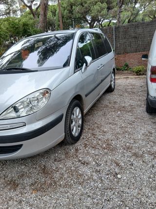 Peugeot 807 2004