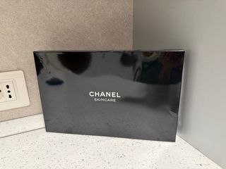 Pochette Chanel Skincare nuova