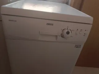 Lavavajillas Zanussi