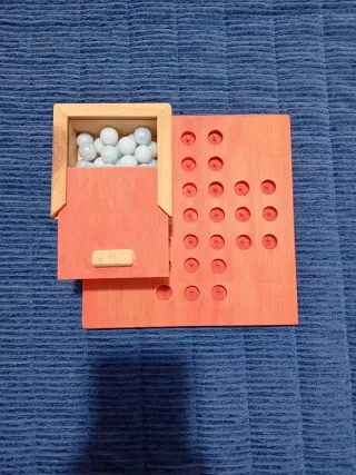 Juego de mesa de madera